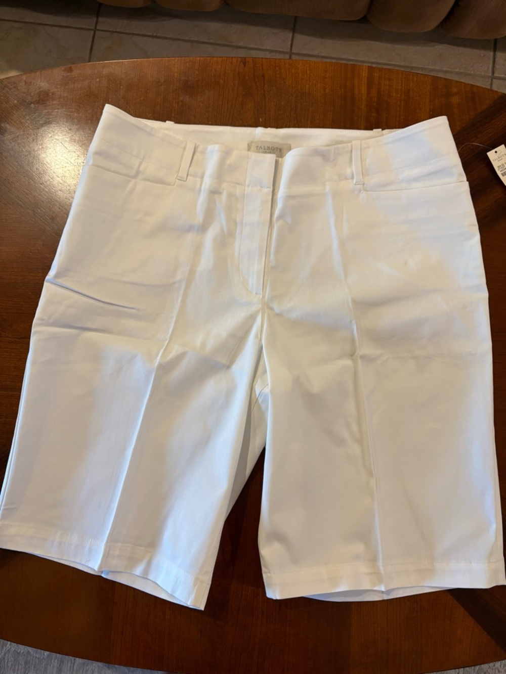 Talbots Women’s White Stretch Bermuda Shorts